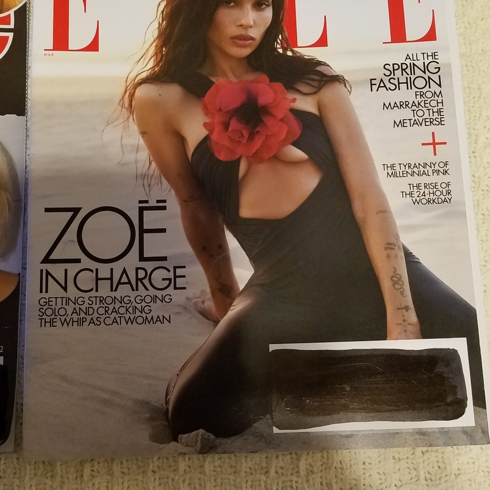 Two magazines 1 People Magazine March 2022 issue1 Elle Magazine March 202 - Picture 8 of 11
